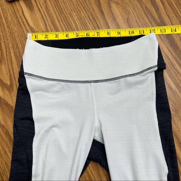 NEW Outdoor Voices TechSweat 7/8 Zoom Leggings, Cloud/Night/Coyote - Picture 8 of 12